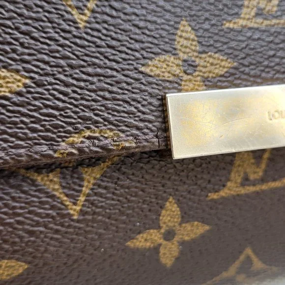 LOUIS VUITTON Favorite MM Monogram Bag - Picture 16 of 16